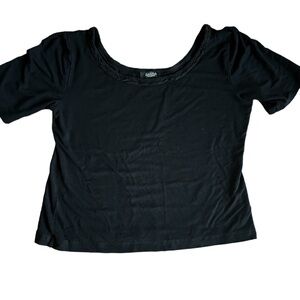 Peck & Peck black scoop neck top with ruffle trim L